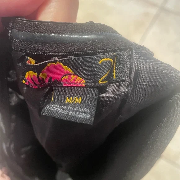 Women's black strapless mini dress. Size Medium. - Picture 7 of 7